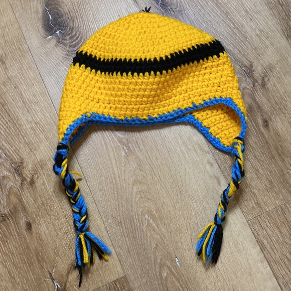 Crochet Minions Toque, Stuart from Despicable Me. - Picture 2 of 7